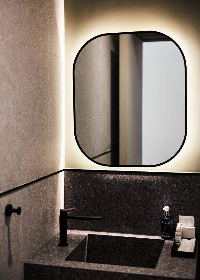 Alinea Primo Historic Center Aparthotel ลิมาซอล ภายนอก รูปภาพ